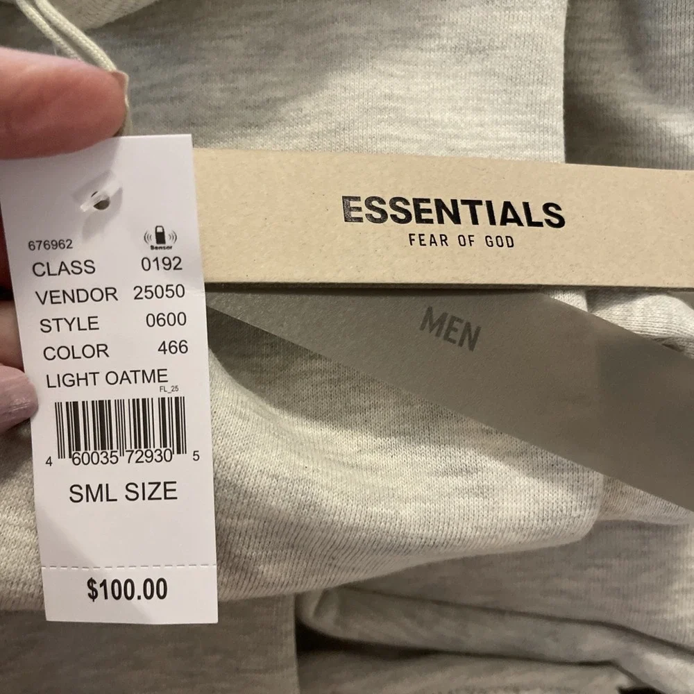 NWT Essentials Fear Of God Men's Sz Sm Light Oatmeal Hoodie, Pocket, Money - Picture 10 of 10